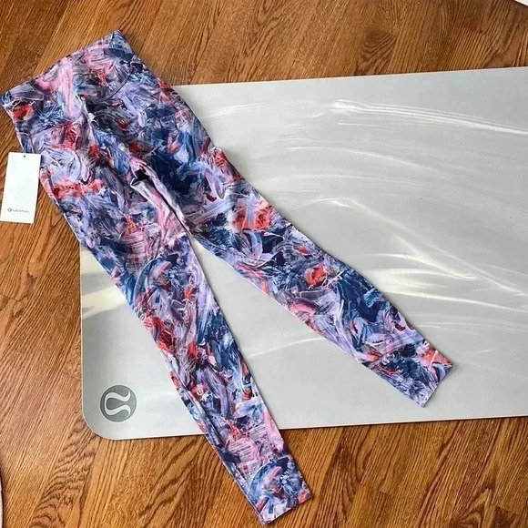 Lululemon I 4 - Picture 7 of 13